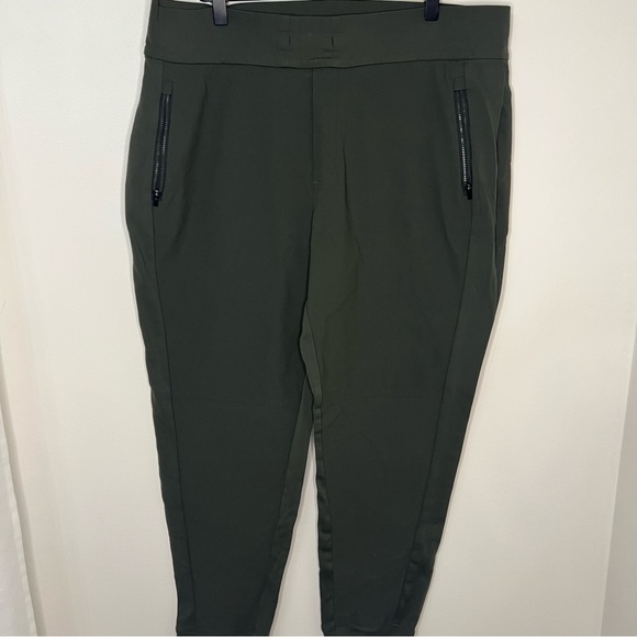 Athleta Pants - Athleta Headlands Hybrid Trek Jogger Green Women's Size 16 Casual Hiking
